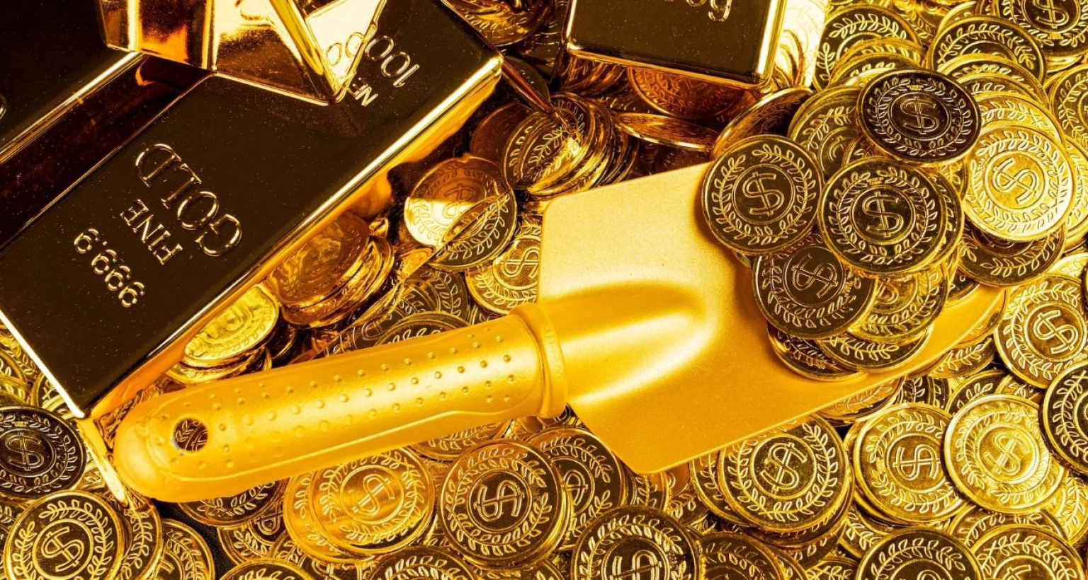 এক কারণে স্বর্ণের দাম কমলেও বাড়ছে ৩ কারণে