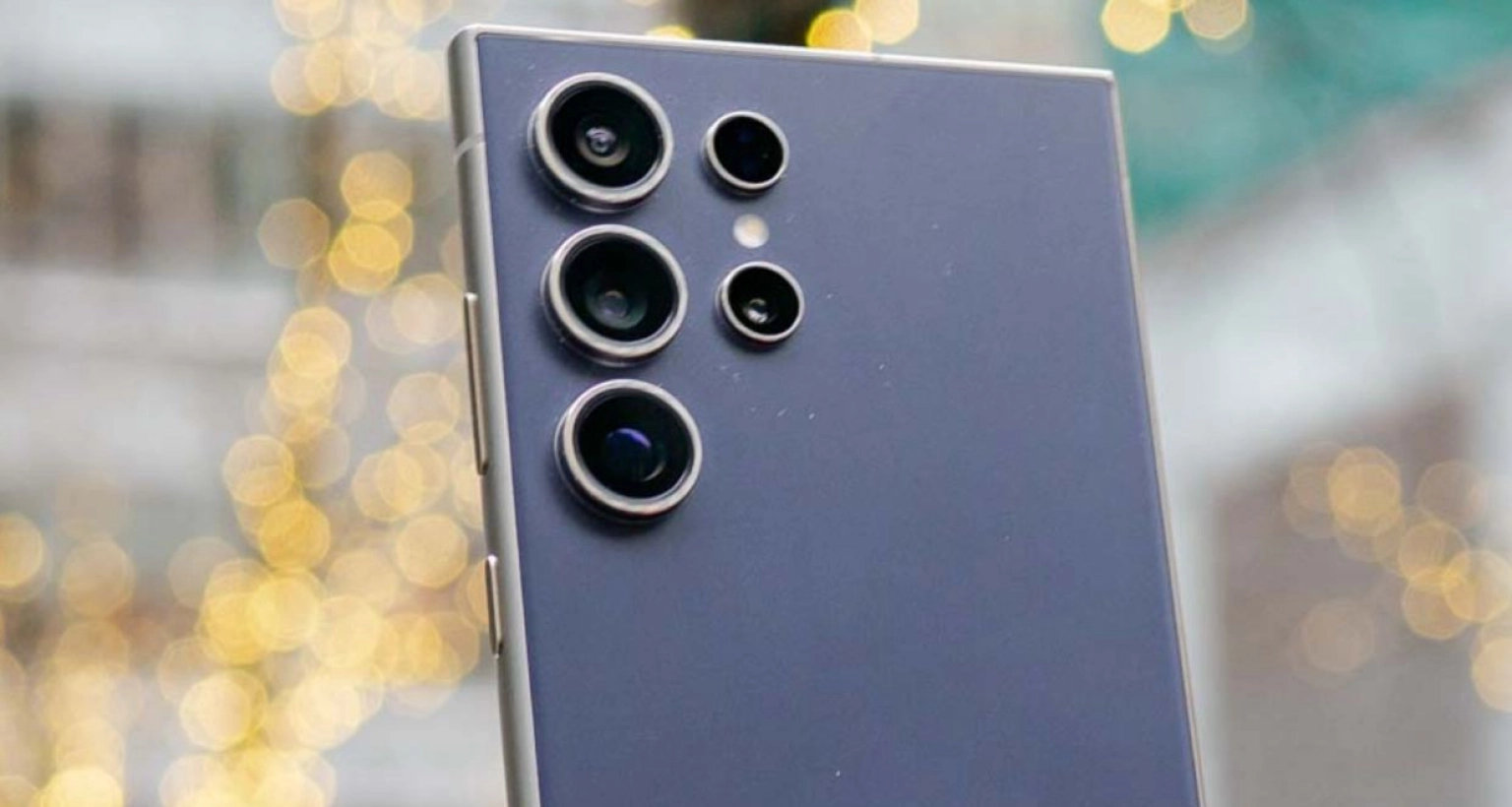 আলোচনায় ঝড় তুলল Samsung Galaxy S26 Ultra