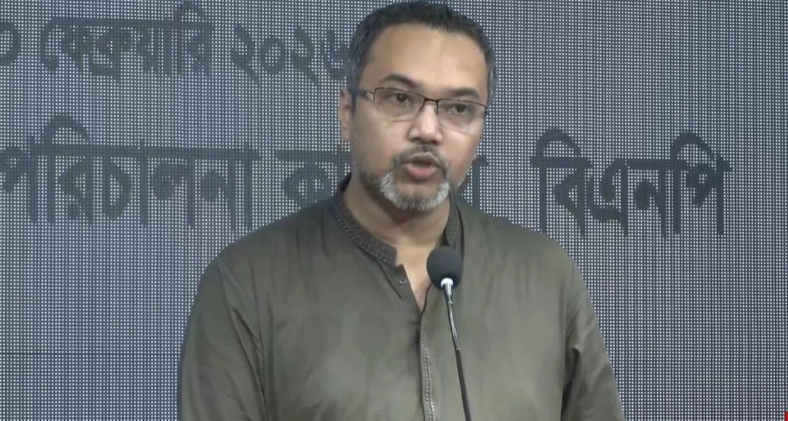 এই-বিজয়-গণতন্ত্রের-এই-বিজয়-বাংলাদেশের-মাহদী-আমিন