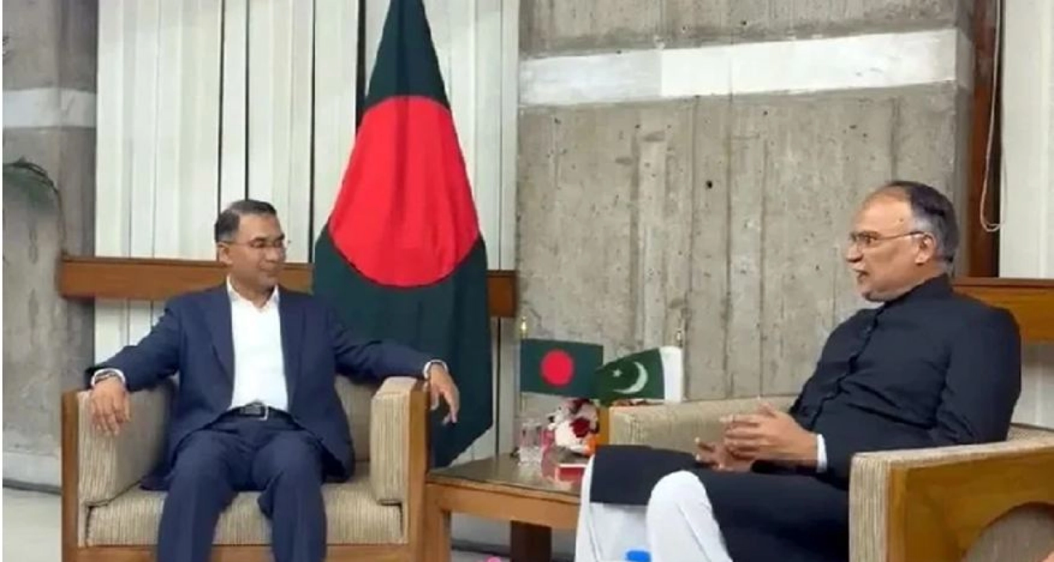 প্রধানমন্ত্রী তারেক রহমানকে পাকিস্তান সফরের আমন্ত্রণ