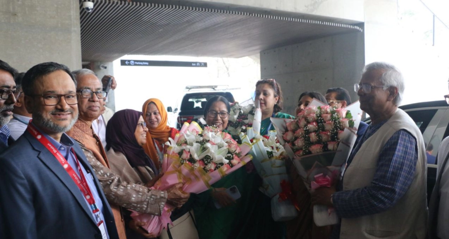 নিজ কর্মস্থলে ফিরলেন ড. মুহাম্মদ ইউনূস