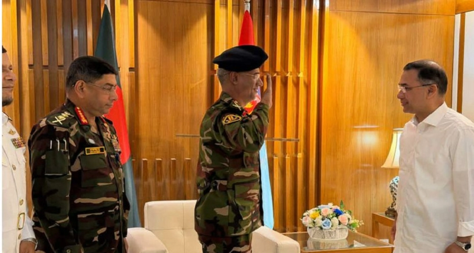 আজও সচিবালয়ে অফিস করছেন প্রধানমন্ত্রী তারেক রহমান