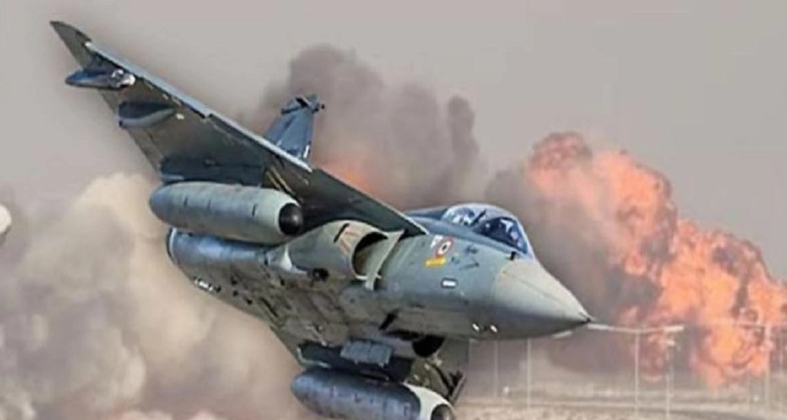 ‘ব্রেক ফেল’, দুমড়ে-মুচড়ে গেল ভারতীয় যুদ্ধবিমান তেজস
