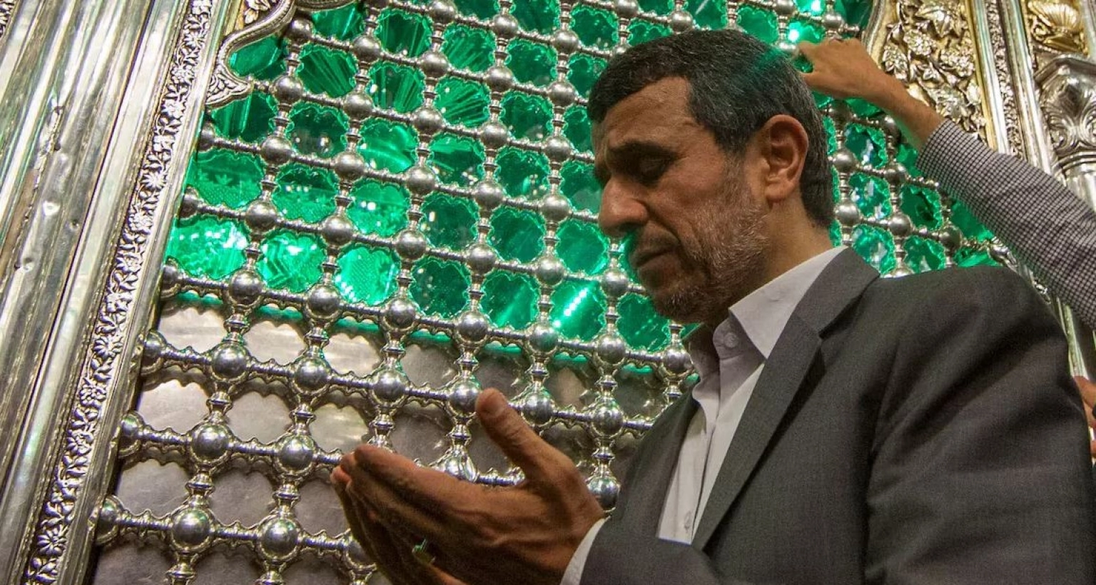 হামলায় ইরানের সাবেক প্রেসিডেন্ট মাহমুদ আহমেদিনেজাদ নিহত