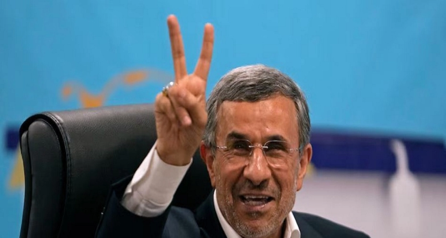 ইরানের-সাবেক-প্রেসিডেন্ট-মাহমুদ-আহমাদিনেজাদ-সুস্থ-ও-নিরাপদ-আছেন-উপদেষ্টা