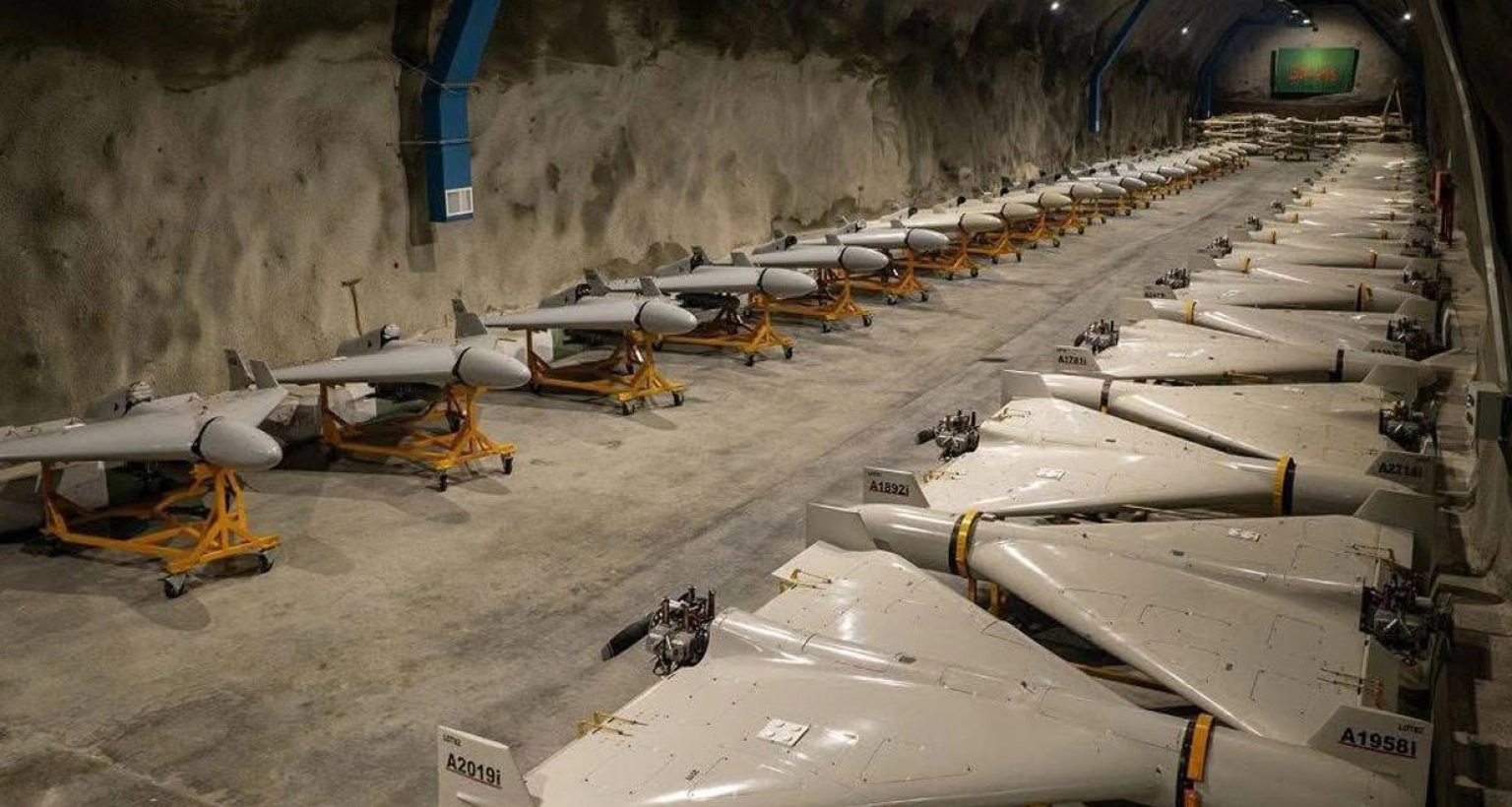 ভূগর্ভস্থ সুড়ঙ্গে নির্মিত হাজারো ড্রোনের ভিডিও প্রকাশ করেছে ইরান