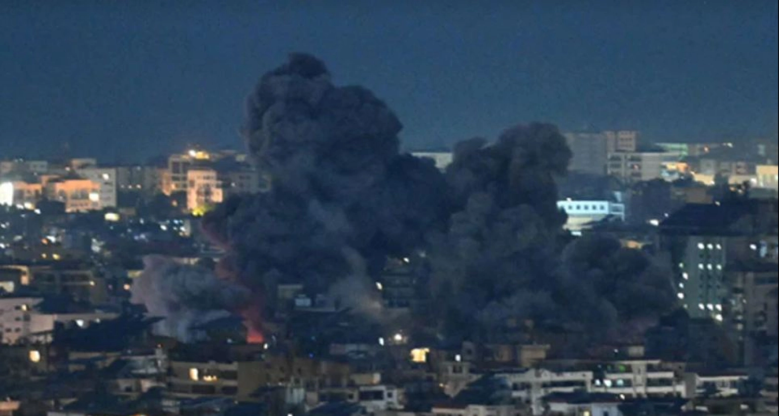 দুটি ড্রোন মার্কিন দূতাবাসে আঘাত করেছে এবং আগুন ধরে গেছে : সৌদি প্রতিরক্ষা মন্ত্রণালয় 