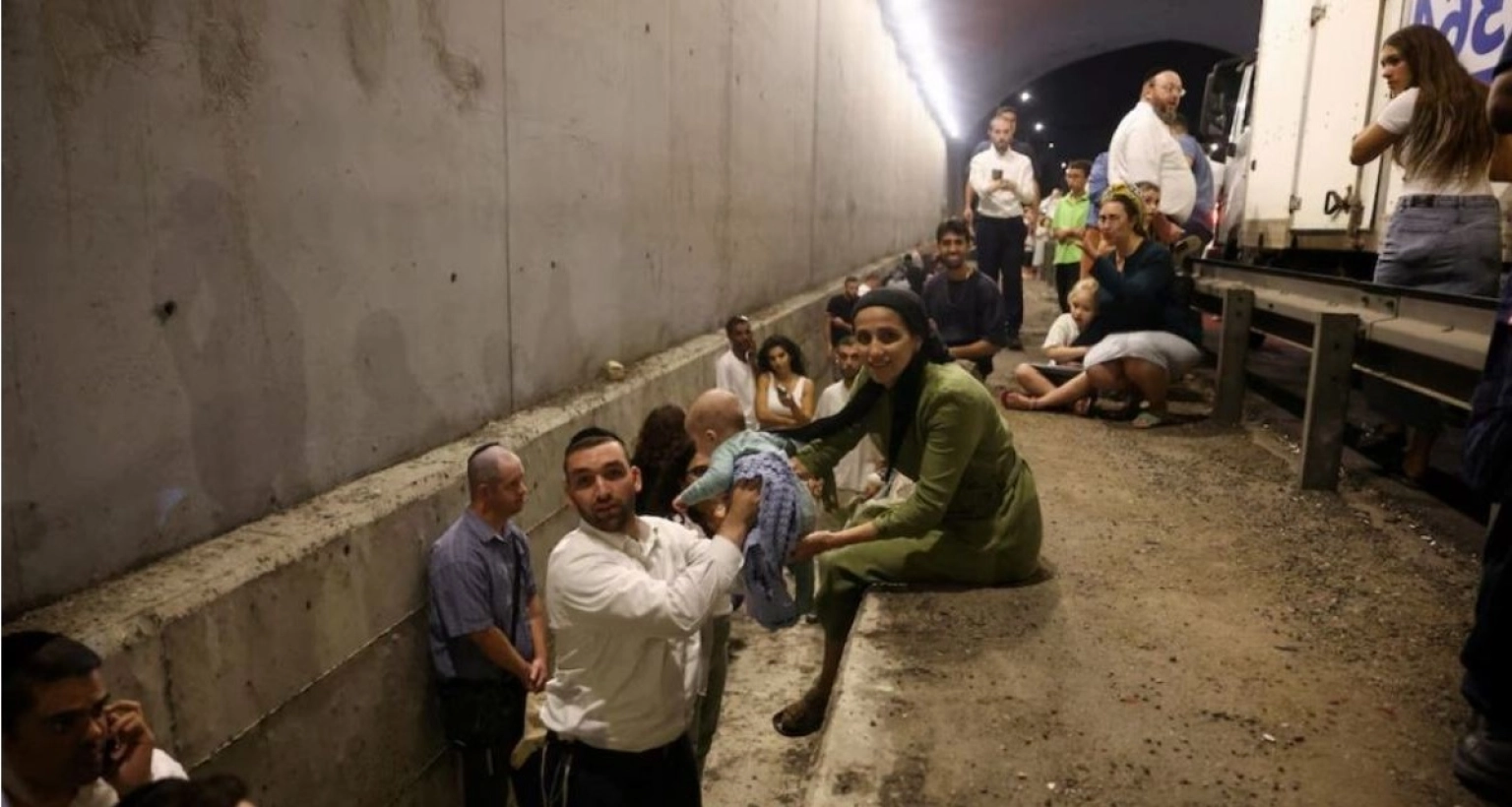 একের পর এক মিসাইল হামলা, ভয়ে বাঙ্কারে লাখো ইসরাইলি