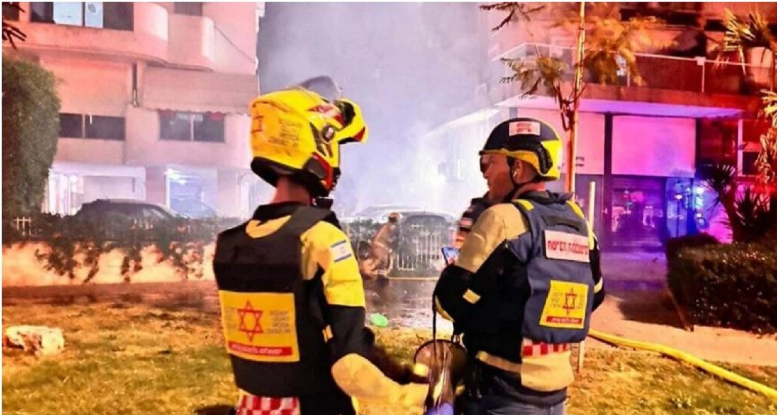 ইরান থেকে ছোড়া ক্ষেপণাস্ত্র হামলায় মধ্য ইসরাইলে ‘ভয়াবহ’ বিস্ফোরণ
