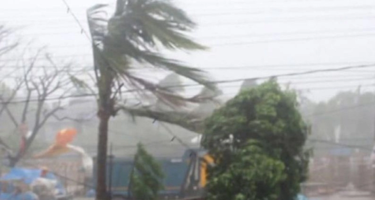 তীব্র কালবৈশাখী ঝড়ের শঙ্কা দেশের ১৫ জেলায় 