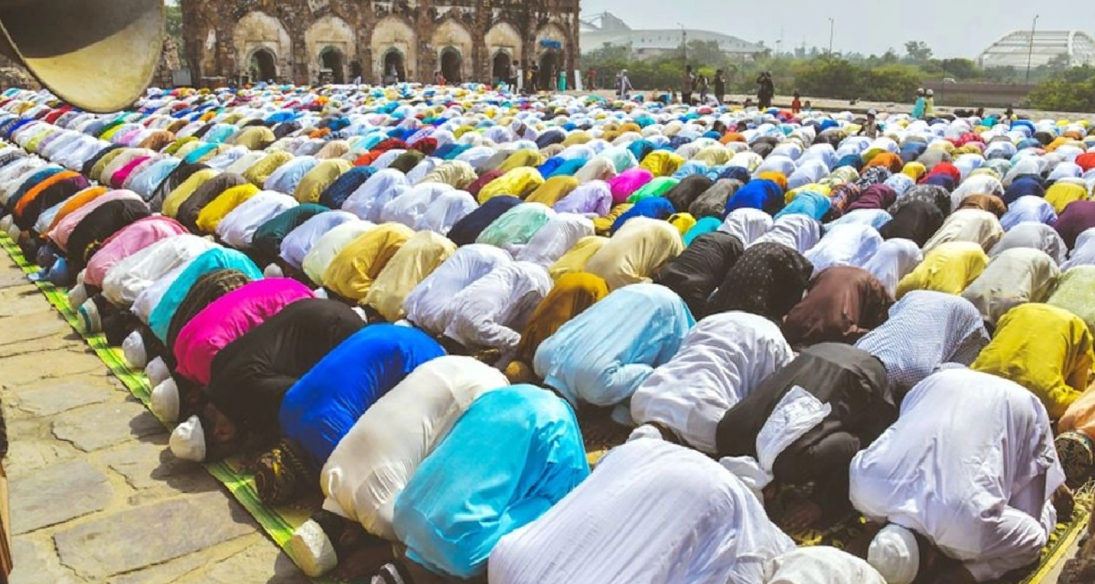 ঈদুল ফিতরের নামাজ পড়ার নিয়ত ও নিয়ম 