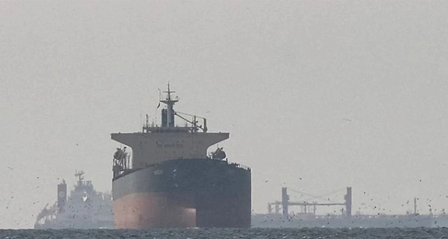 বাজারে আসছে ১৭ কোটি ব্যারেল ইরানি তেল