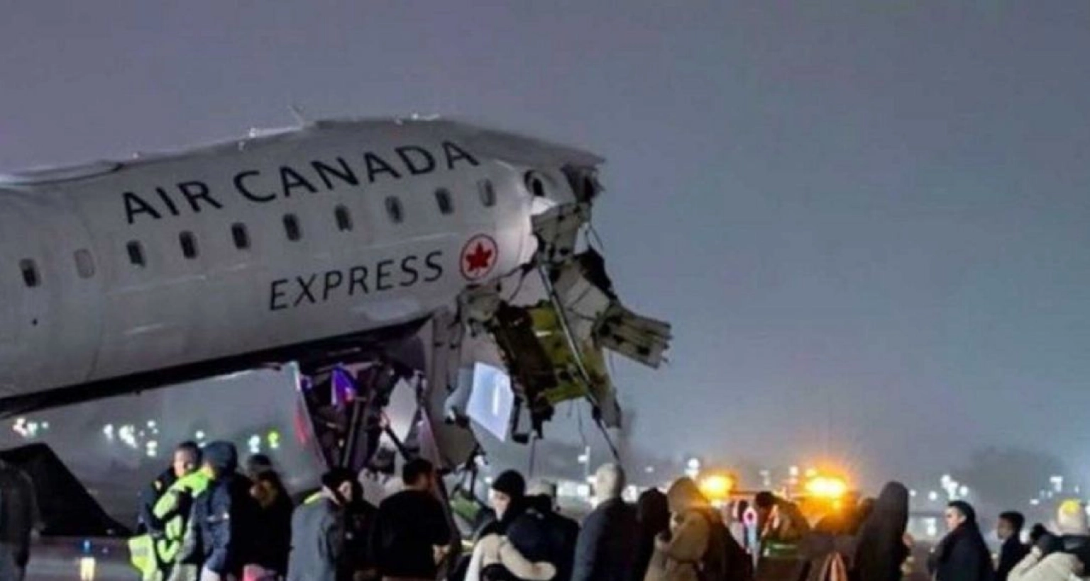 ব্রেকিং নিউজ: বিমান দুর্ঘটনা