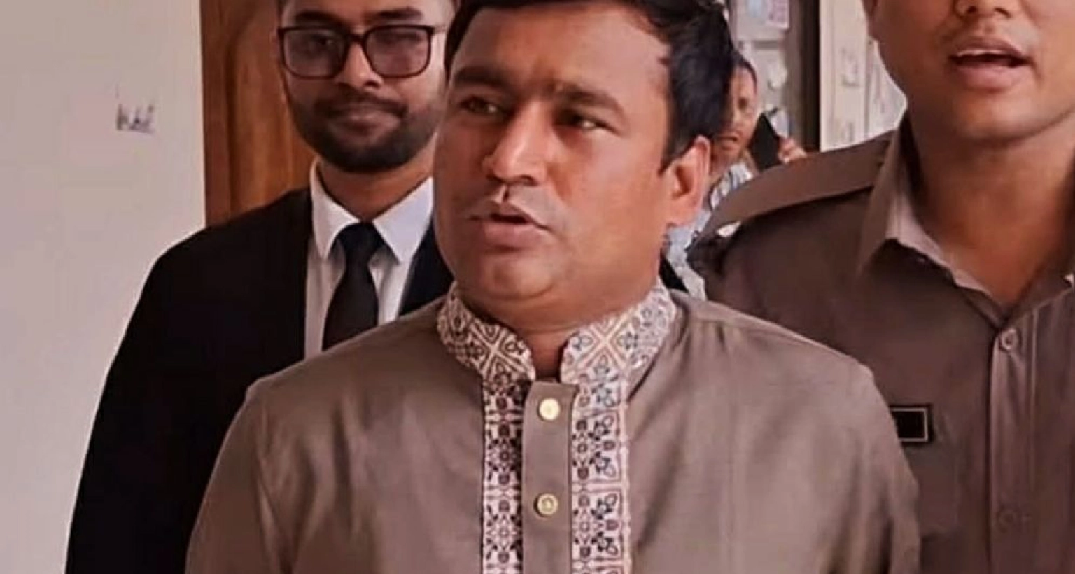 নিষিদ্ধ-ছাত্রলীগের-কেন্দ্রীয়-প্রচার-সম্পাদক-গ্রেফতার