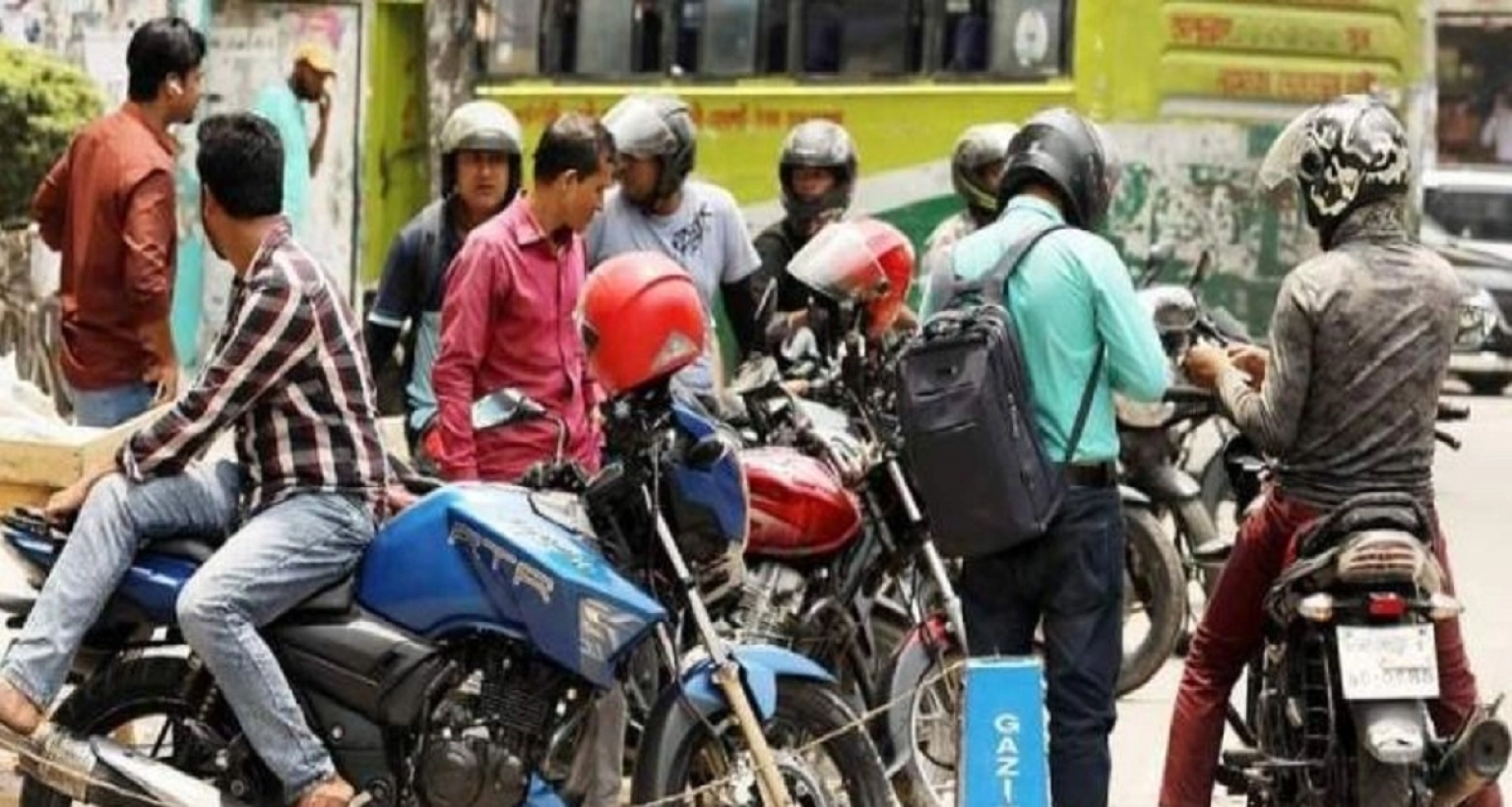 নতুন নির্দেশনা মোটরসাইকেল চালকদের জন্য