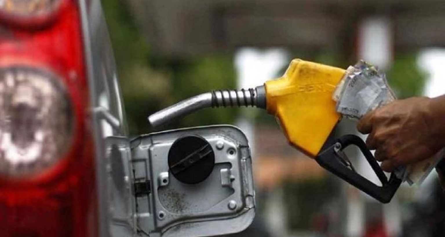 এবার-জ্বালানি-তেলের-নতুন-মূল্য-নির্ধারণ-করতে-যাচ্ছে-সরকার