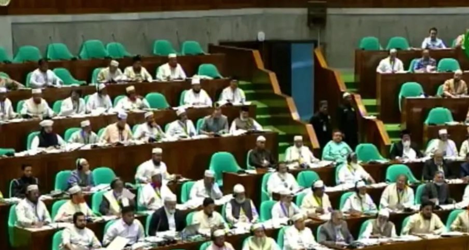 আ. লীগের যাবতীয় রাজনৈতিক কর্মকাণ্ডের ওপর আইনি নিষেধাজ্ঞা স্থায়ী রূপ