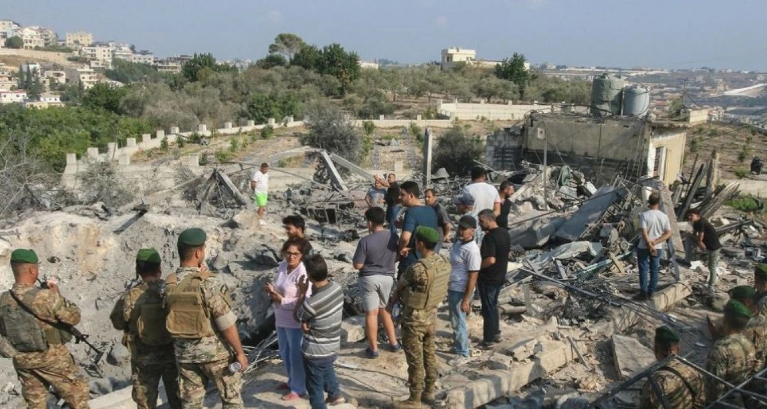 শর্ত না মেনে লেবাননে ব্যাপক হামলা চালাল ইসরায়েল, নিহত ১০