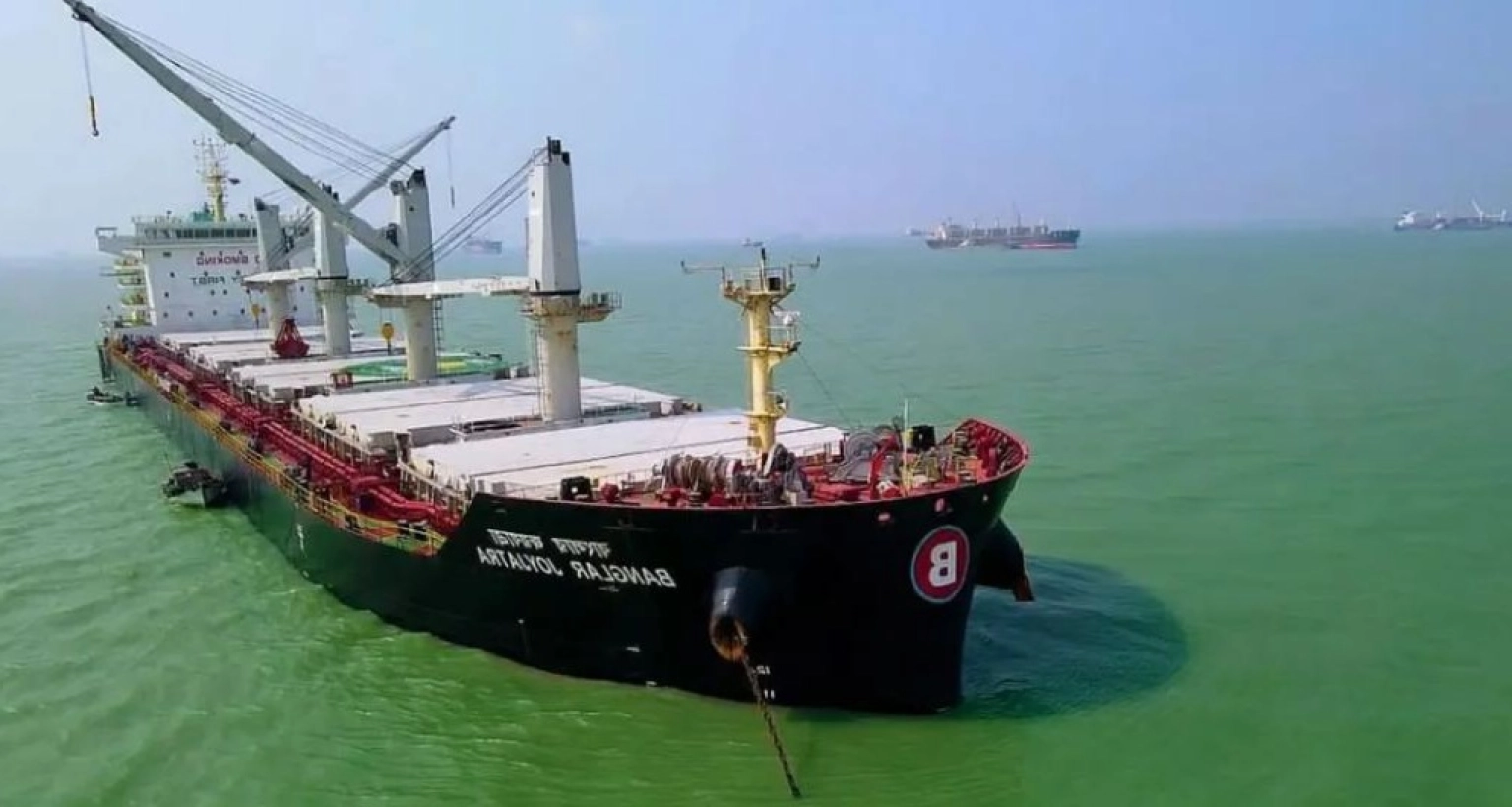 অনুমতি না পাওয়ায় হরমুজ প্রণালি পার হতে পারল না বাংলাদেশি জাহাজ