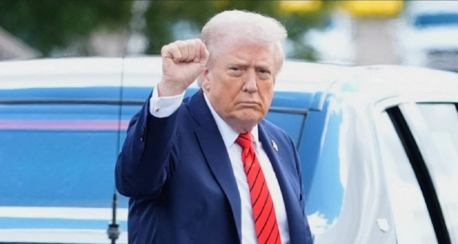 পাকিস্তানে সমঝোতা না হলে ইরানকে গুঁড়িয়ে দেওয়া হবে : ডোনাল্ড ট্রাম্প