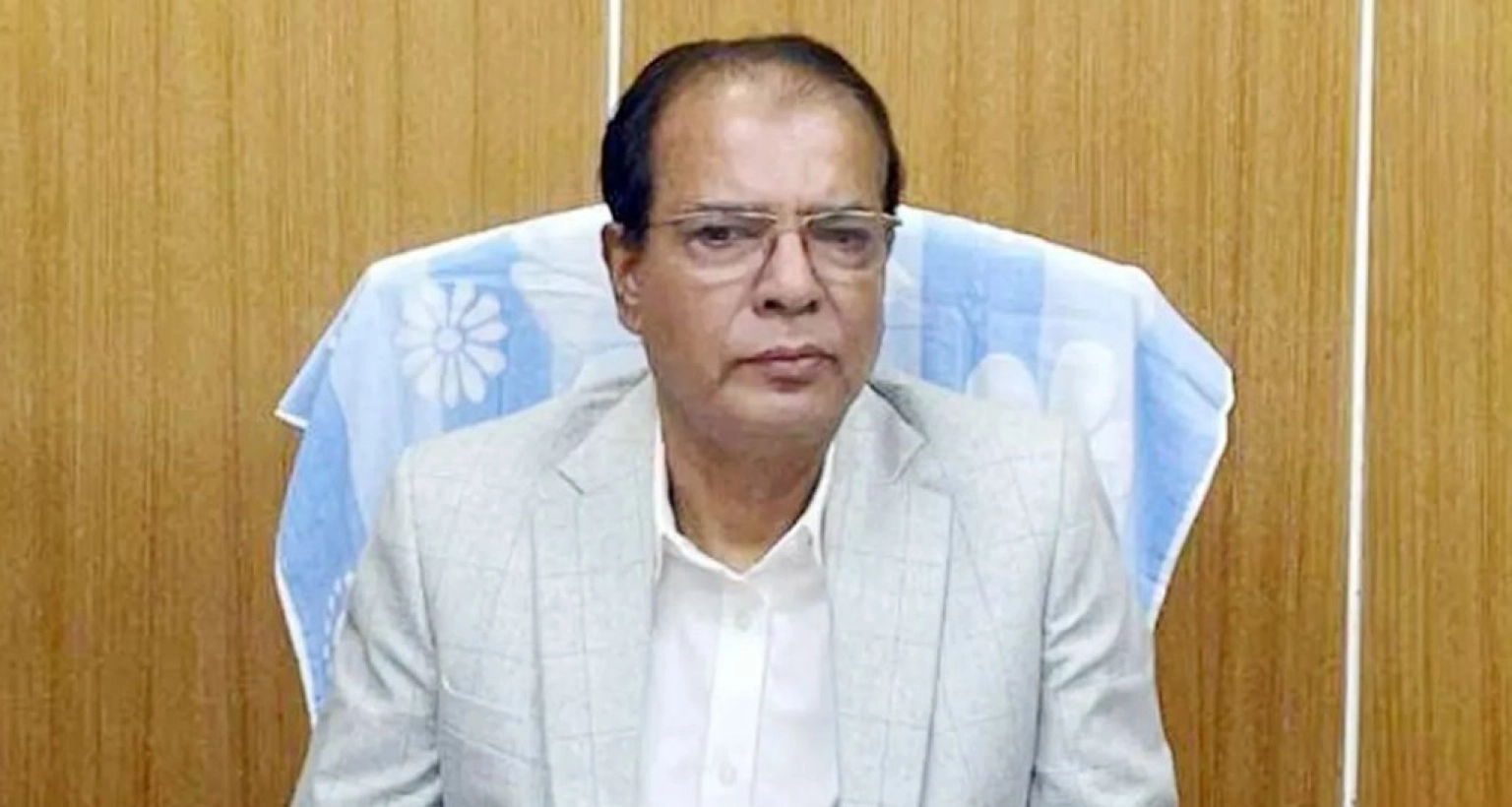 ত্রাণমন্ত্রীকে ঢাকায় আনা হবে এয়ার অ্যাম্বুলেন্সে করে