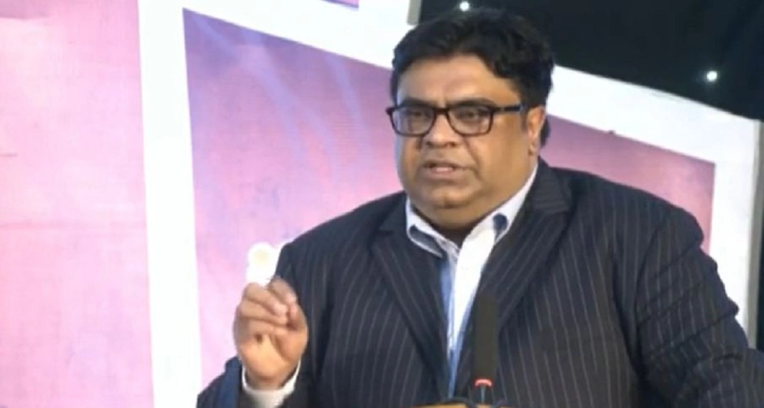 বড় সুখবর আসছে মোবাইল গ্রাহকদের জন্য