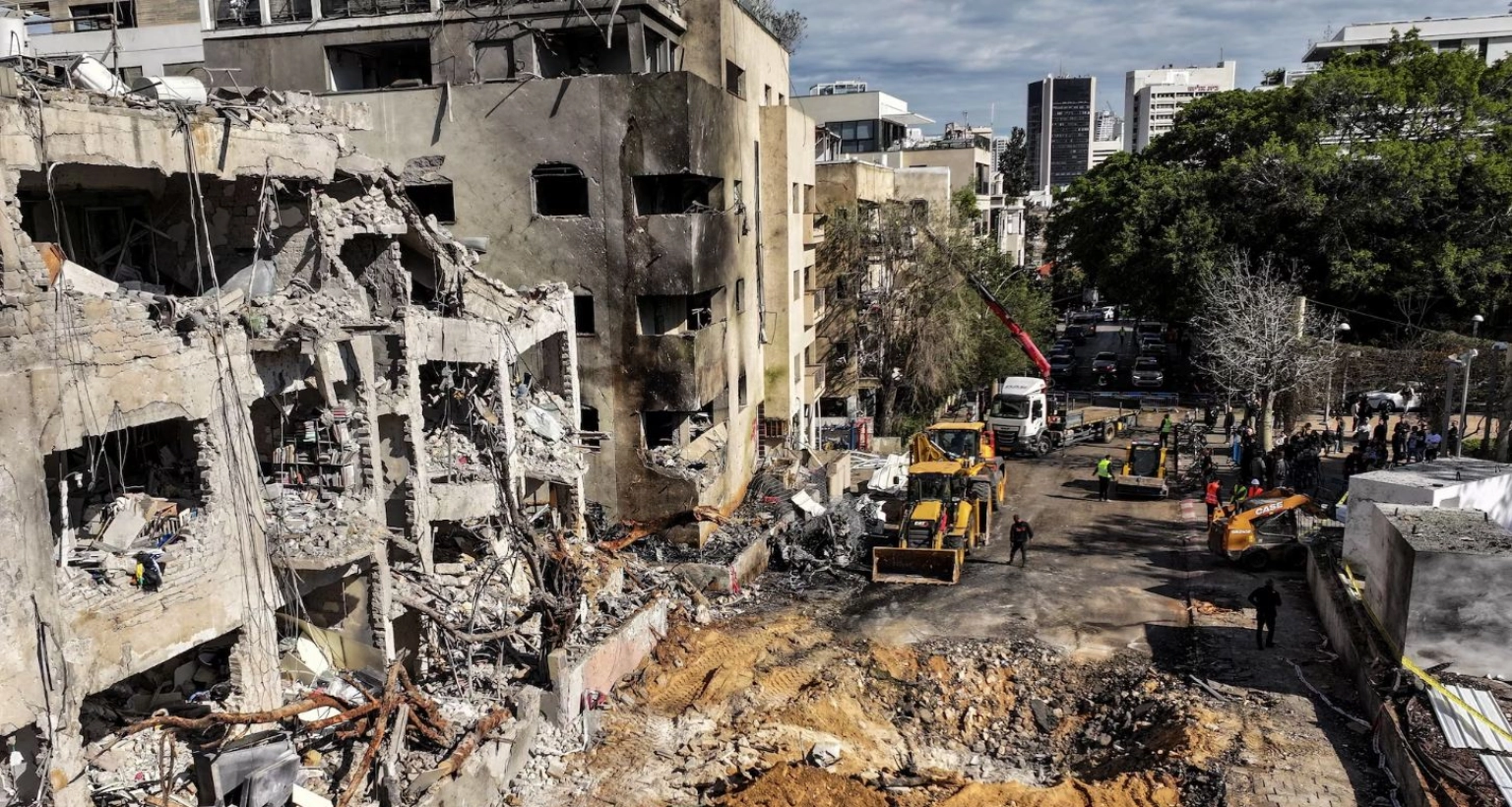 এবার যে ৫ দেশের কাছে ক্ষতিপূরণ চাইল ইরান