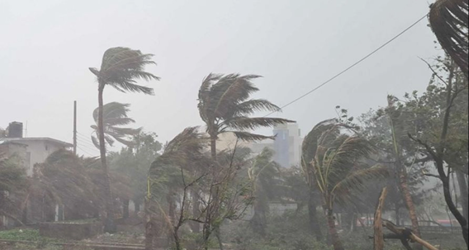 যেসব অঞ্চলে আজ রাতেই ঝড়ের শঙ্কা 