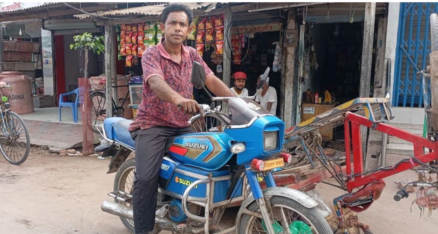 মাত্র ৫ টাকা খরচে এই মোটরসাইকেল যায় ১২০ কিলোমিটার!