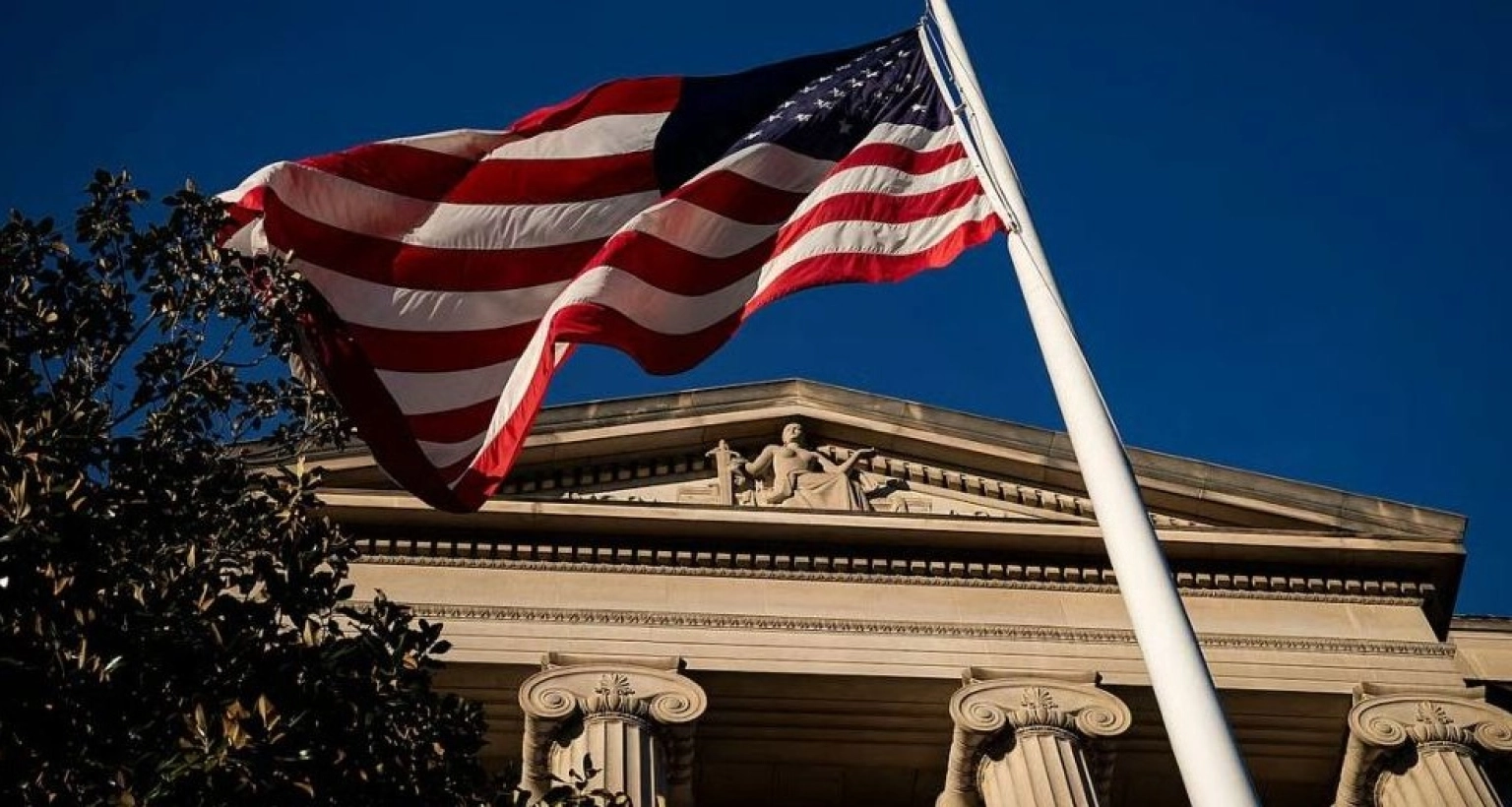 যুক্তরাষ্ট্রে সতর্কতা জারি, যেসব বাংলাদেশি শিক্ষার্থীদের ভিসা বাতিল হতে পারে