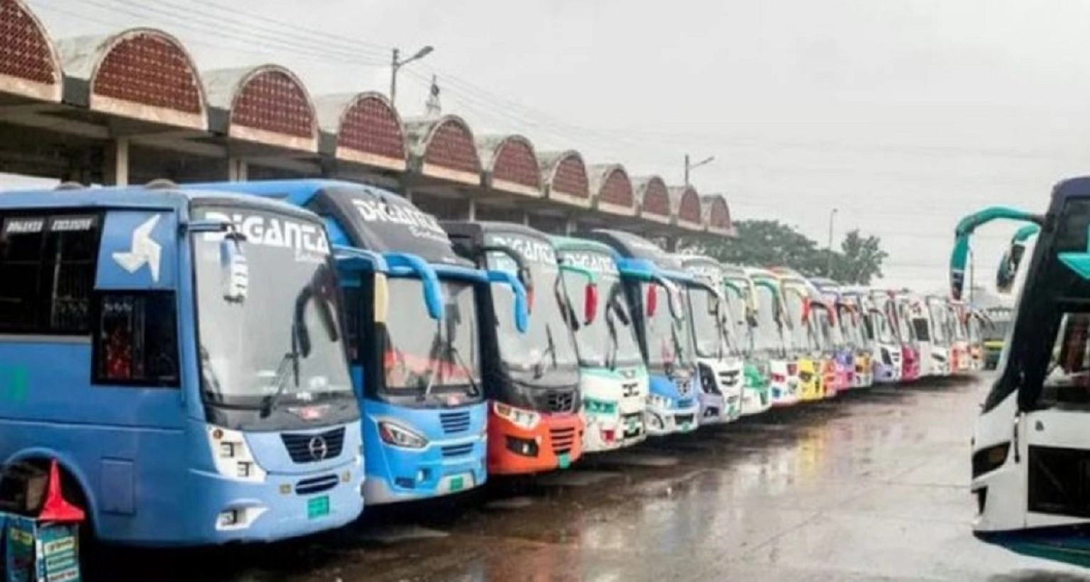 বিভিন্ন রুটের বাসযাত্রীদের জন্য নতুন ভাড়ার তালিকা প্রকাশ