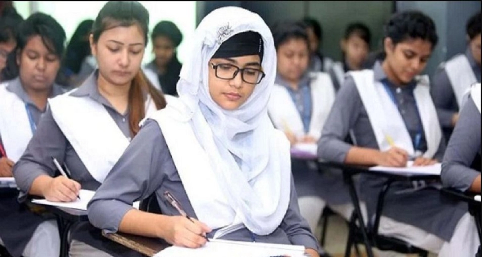 বড় পরিবর্তন আসছে এসএসসি-এইচএসসির সূচিতে, হবে যে সুবিধা