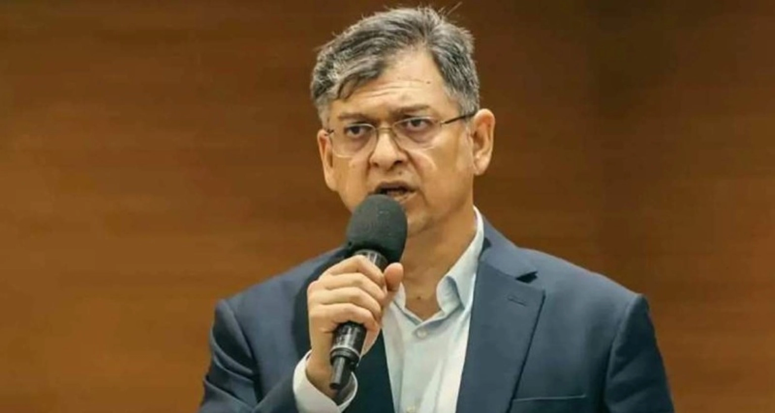 বিএনপি-জুলাই-সনদ-থেকে-সরে-যায়নি-আঁকড়ে-ধরেছে-স্বরাষ্ট্রমন্ত্রী