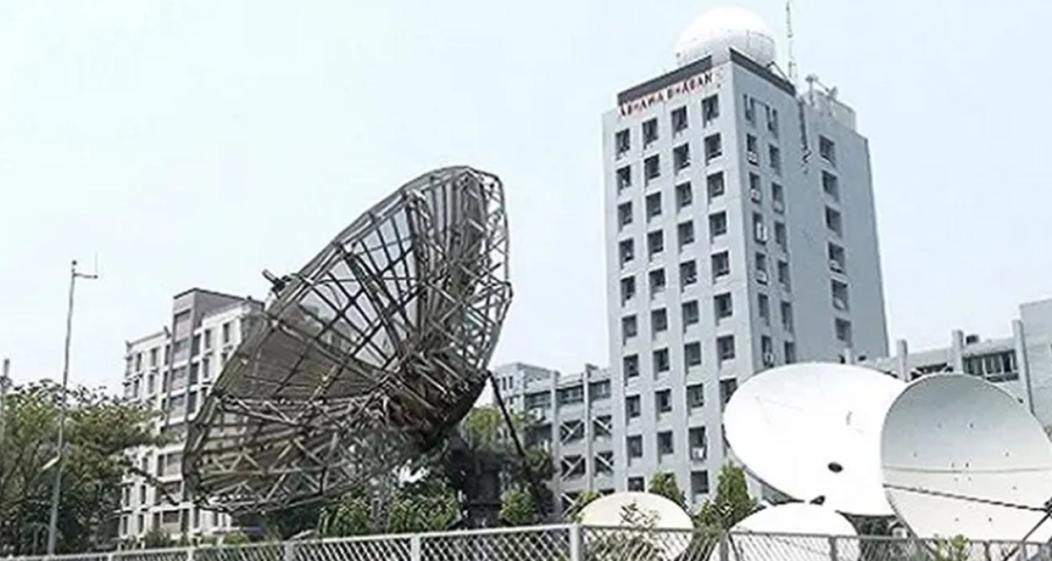 দেশের-১৩-অঞ্চলে-সতর্কতা-জারি