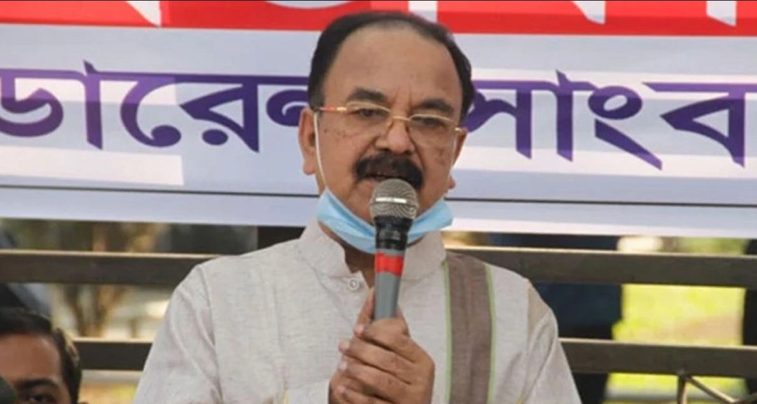 নিজের ‘মুক্তিযোদ্ধা সার্টিফিকেট’ ছিঁড়ে ফেললেন গয়েশ্বর চন্দ্র রায়