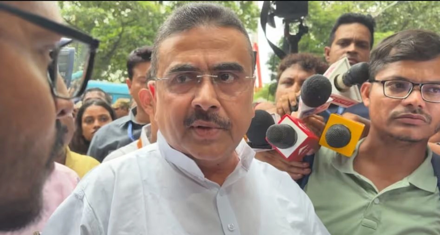 ৫ বছর বাড়ল সরকারি চাকরিতে আবেদনের বয়স 