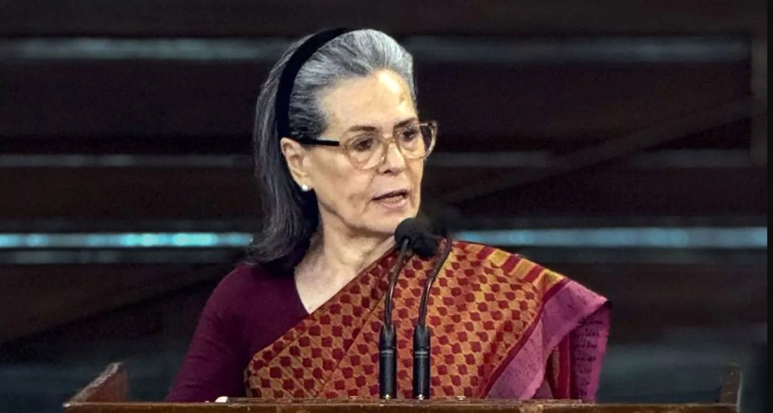 সোনিয়া গান্ধী হাসপাতালে ভর্তি 