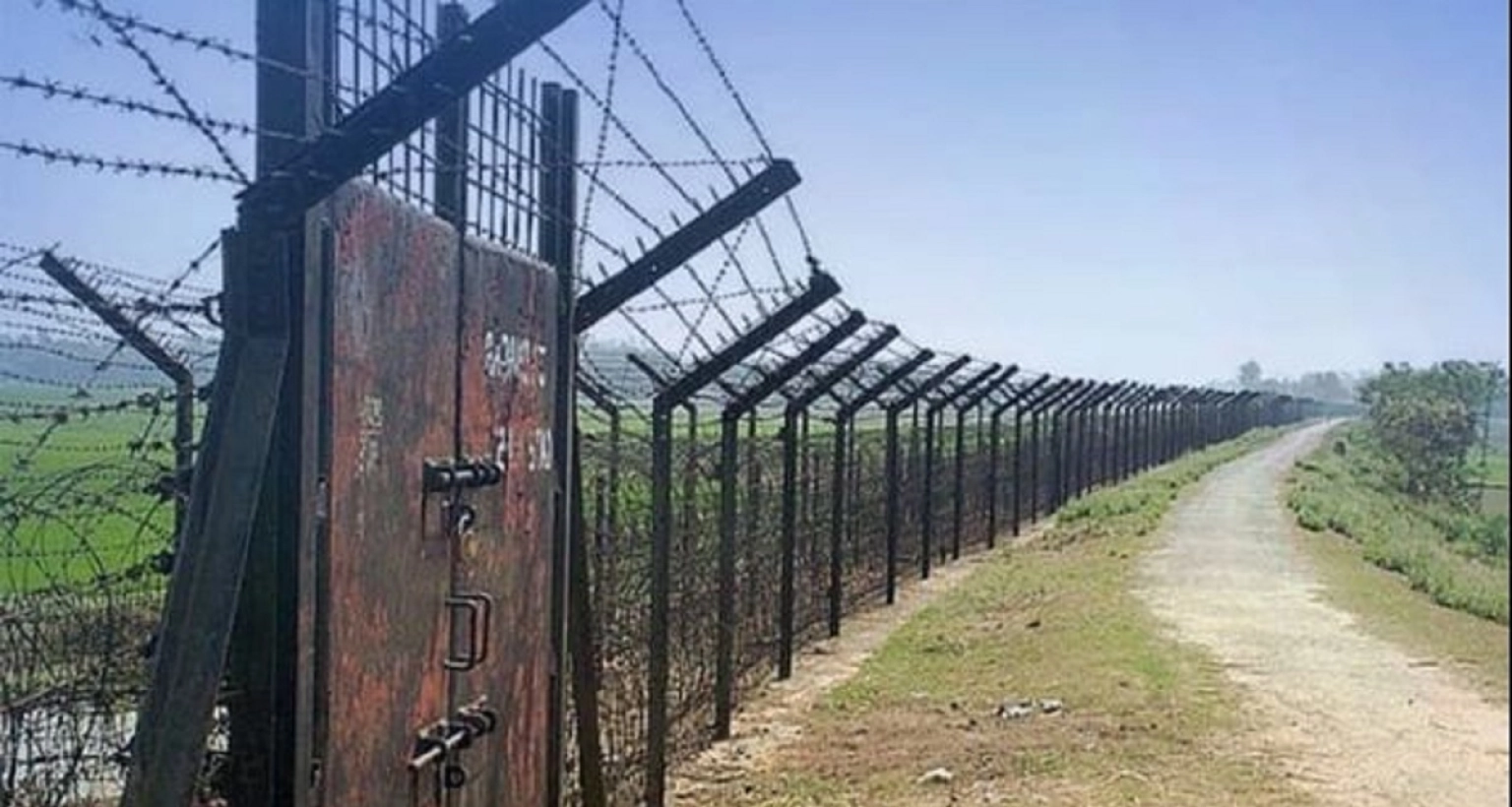 সীমান্তে-ভারতীয়-চোরাকারবারিদের-ঠেকাতে-গুলি-ছুড়ল-বিজিবি