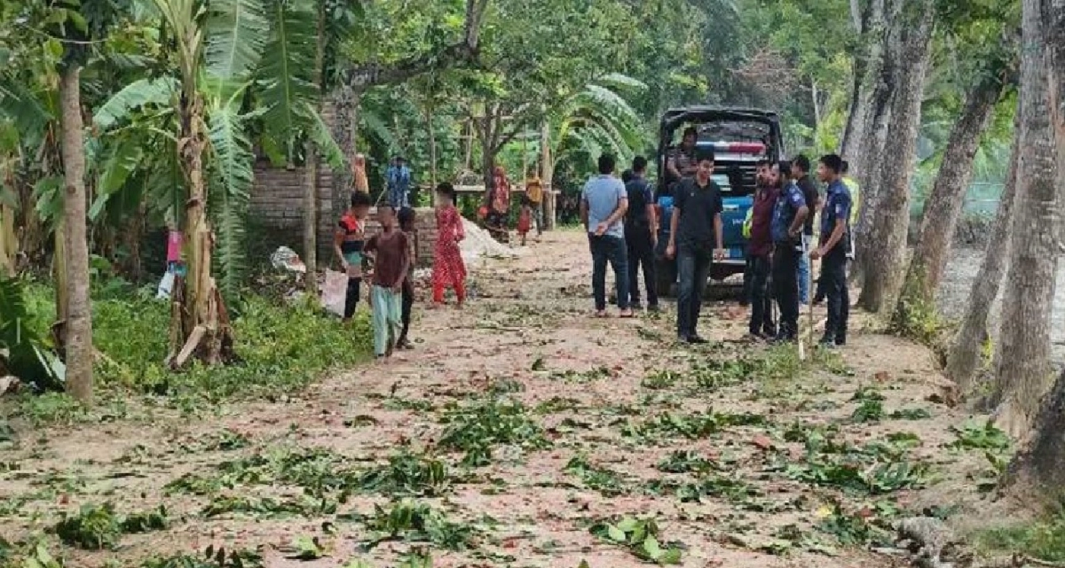 দফায় দফায় সংঘর্ষে অন্তত ৬০ জন আহত