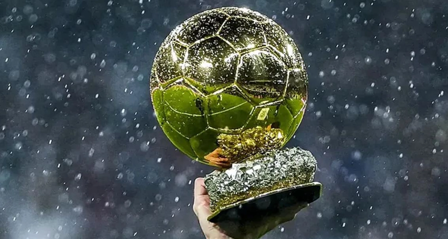 এবারের ব্যালন ডি’অর জয়ে সবচেয়ে এগিয়ে যিনি