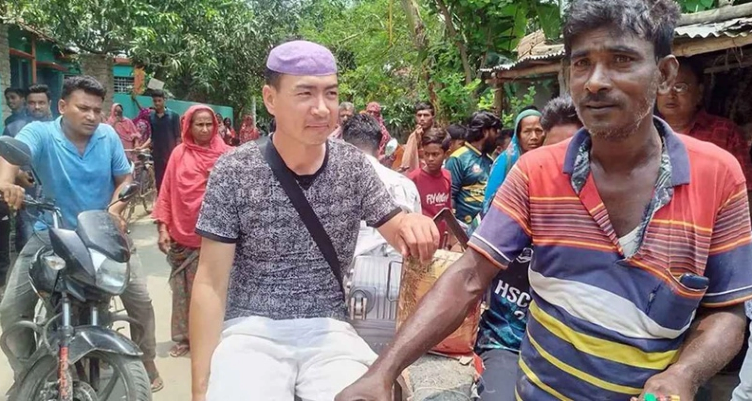 মোবাইলে-প্রেম-কুষ্টিয়া-এসে-বিয়ে-না-করেই-খালি-হাতে-ফিরলেন-চীনা-নাগরিক