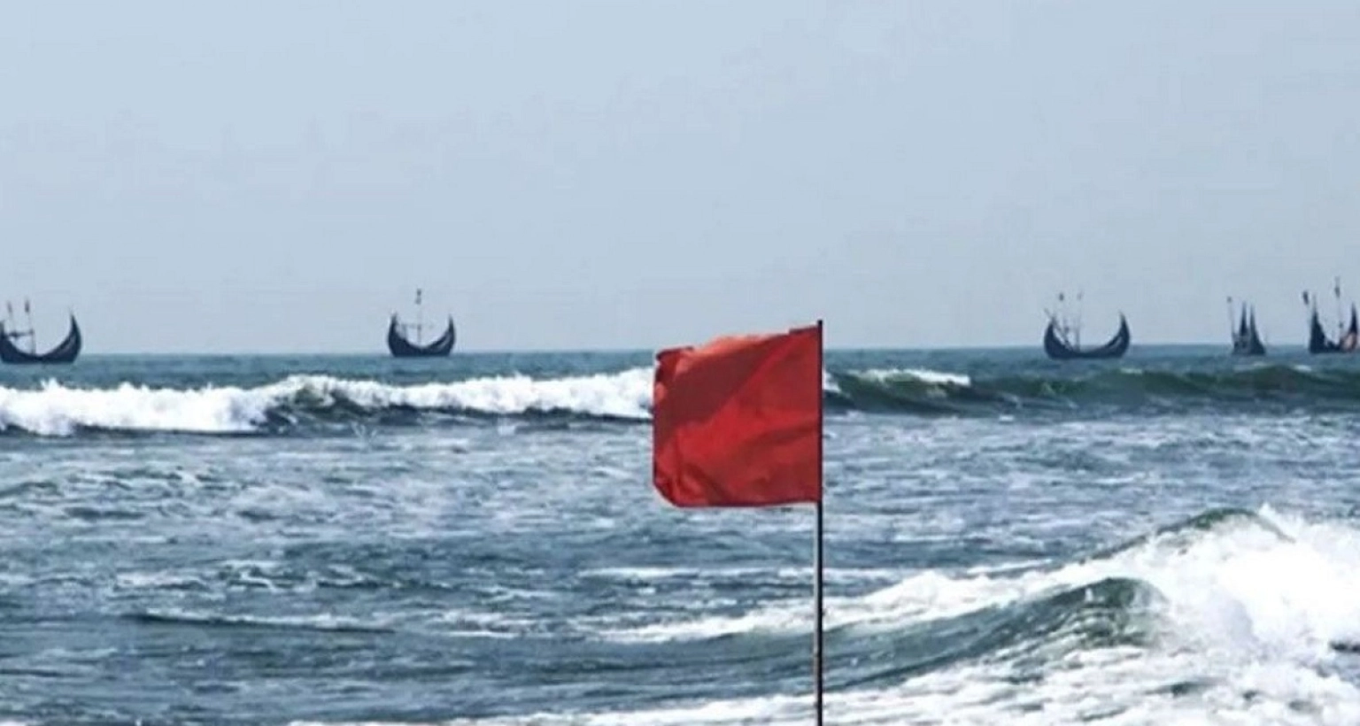 ৩-নম্বর-স্থানীয়-সতর্ক-সংকেত-জারি-নিম্নচাপের-প্রভাব-শুরু