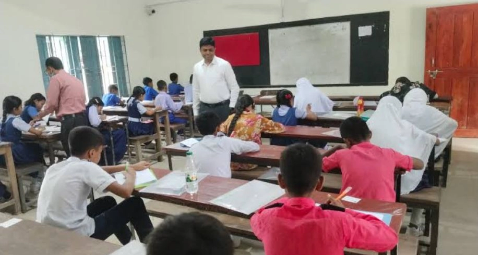৩২৯৬৫ শিক্ষার্থী পেলেন প্রাথমিকে ট্যালেন্টপুলে বৃত্তি 