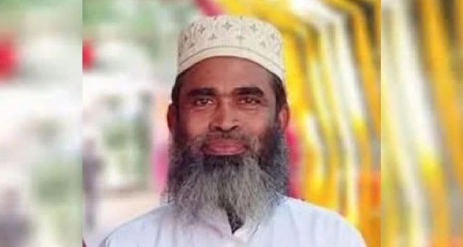আজান দিতে দিতেই মৃত্যুর কোলে ঢলে পড়লেন মসজিদের ইমাম