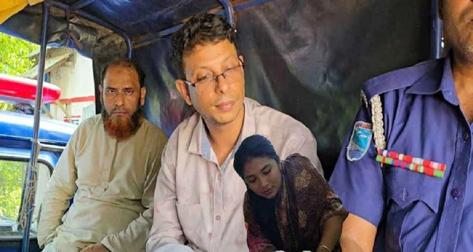 তিন-মাসের-শিশুর-পা-মোচড়-দেওয়া-সেই-চাচি-পলাতক-৩জনকে-আটক-করল-পুলিশ