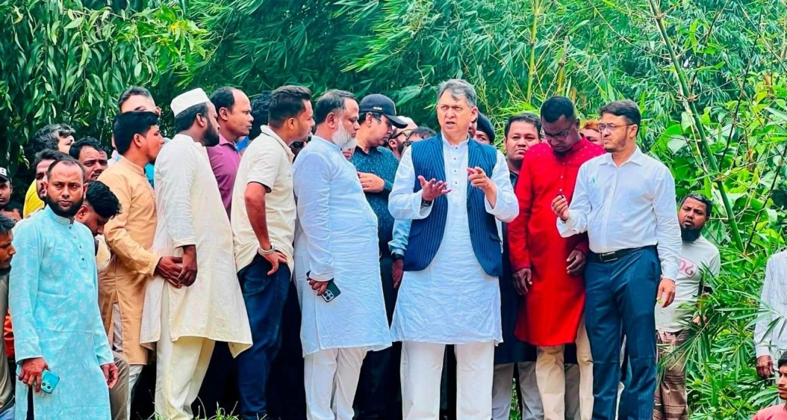 জনগণের-পাশেই-আমরা-সবসময়-থাকব-স্বরাষ্ট্রমন্ত্রী