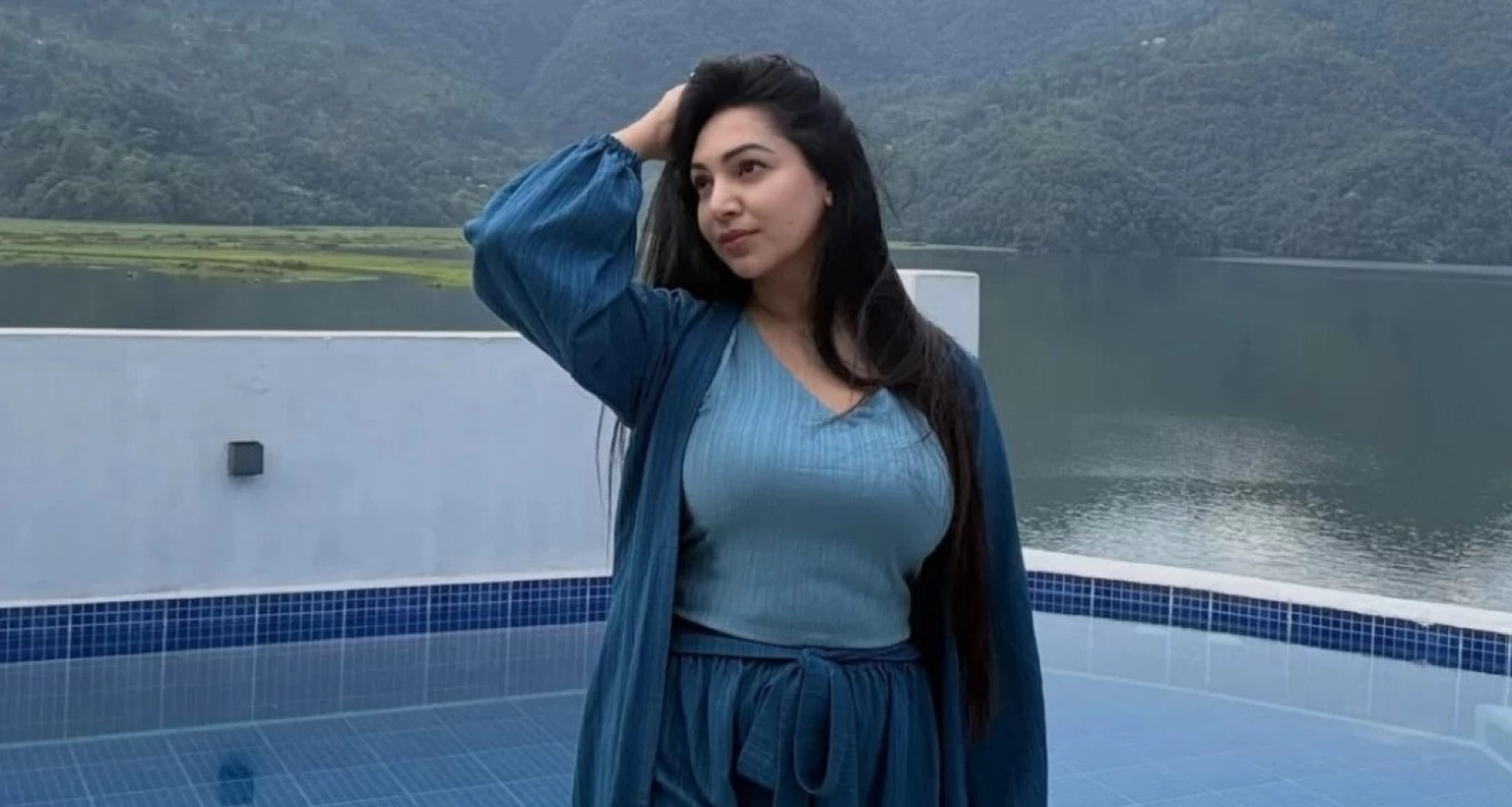 ‘তোমাকে ছাড়া এখনও বেঁচে আছি। আবার দেখা হবে- সেই দিনটির অপেক্ষায় প্রতিটি দিন গুনছি’