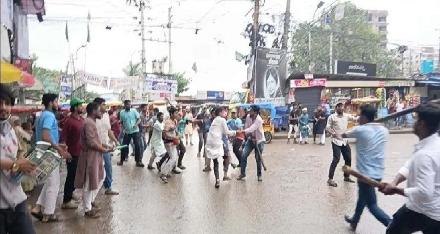 নারায়ণগঞ্জে ছাত্রদল-শিবিরের দফায় দফায় সংঘর্ষ