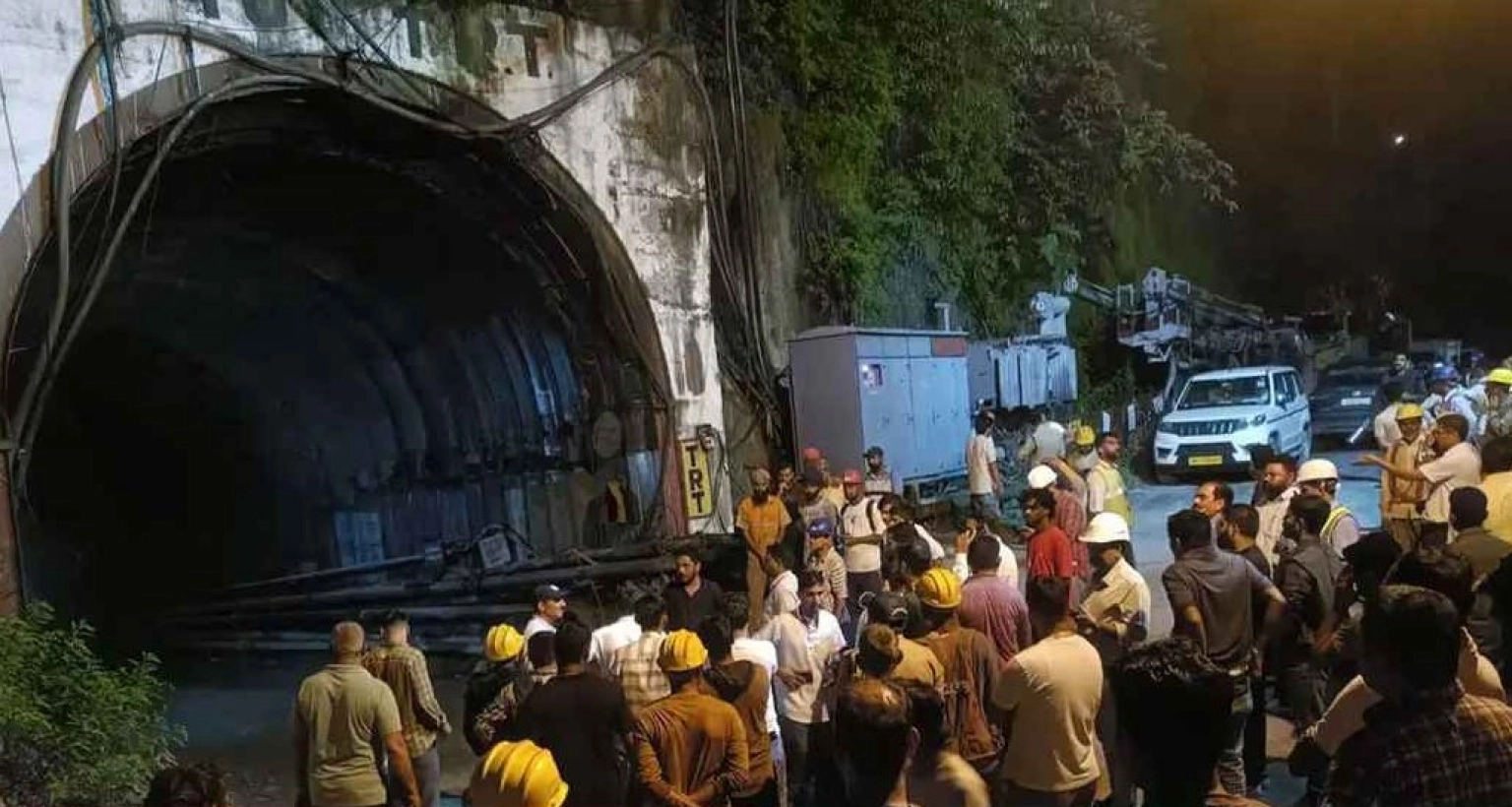উত্তরাখণ্ডে টানেলে কাজ করার সময় দুর্ঘটনায় ৭ শ্রমিক নিহত