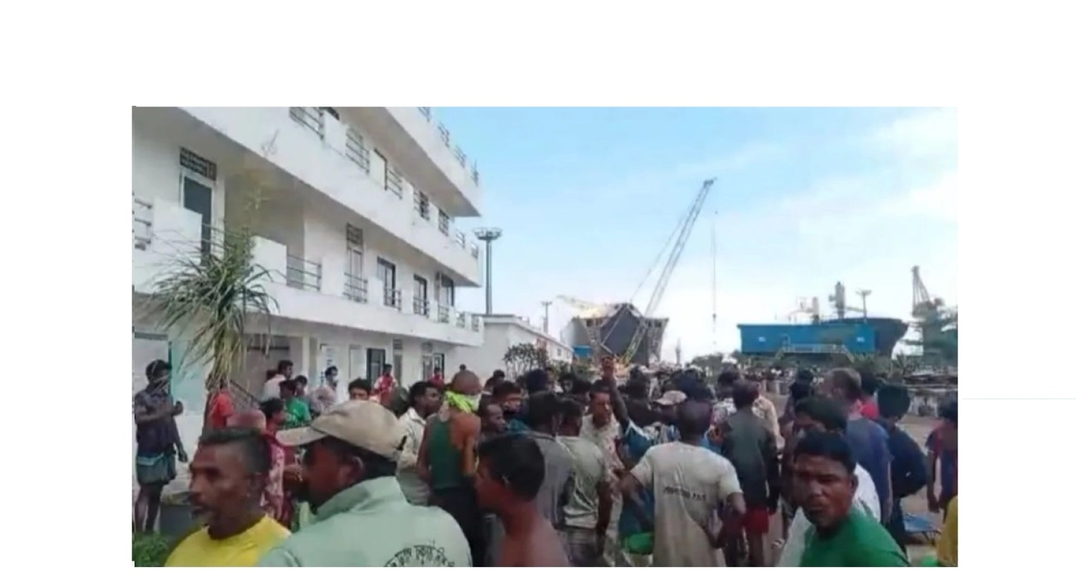 চট্রগ্রামে-ঘটলো-মর্মান্তিক-ঘটনা-এখন-পর্যন্ত-৫-জনের-মৃত্যু